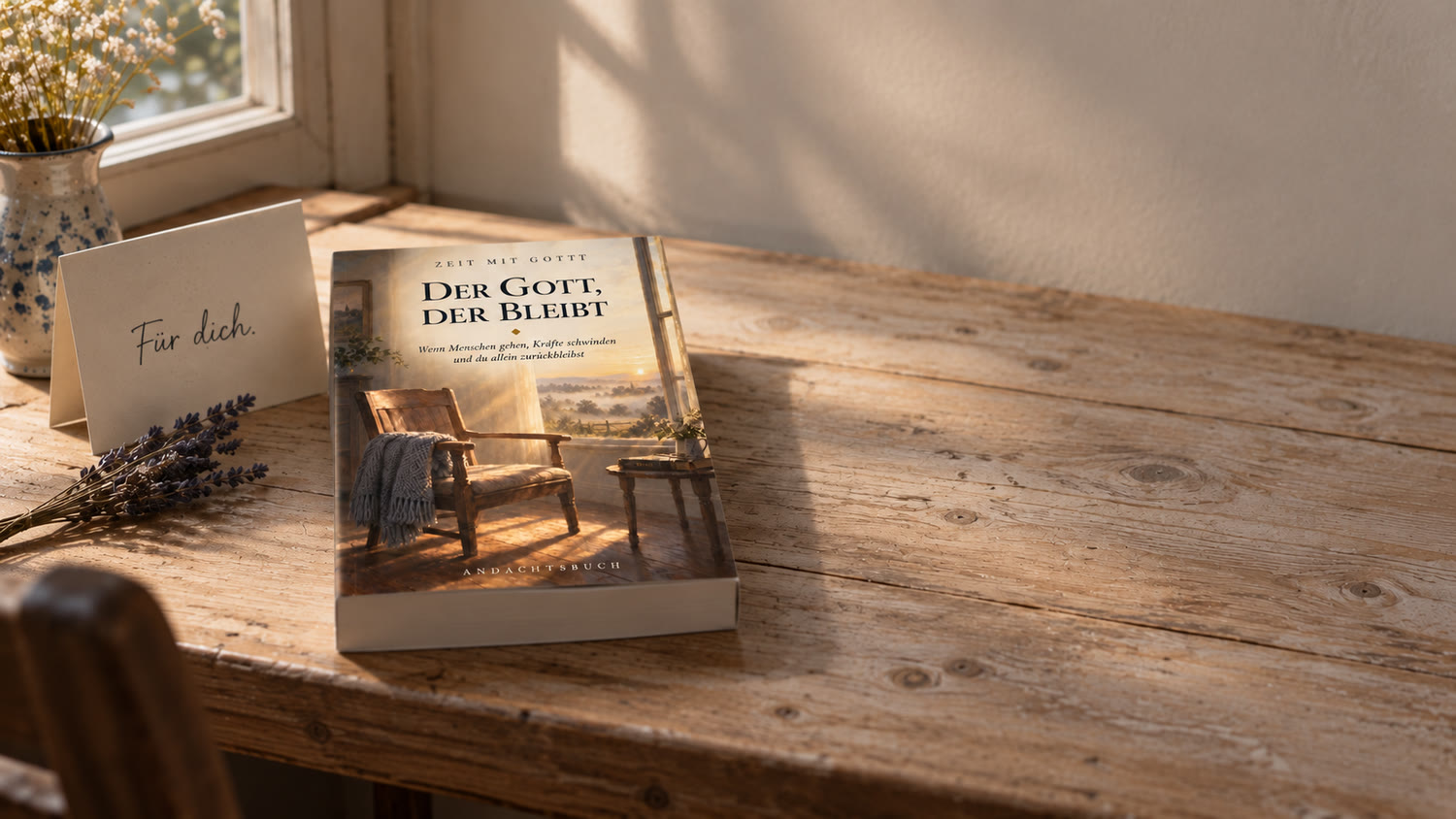 Das Buch mit einer handgeschriebenen Karte: Für dich.